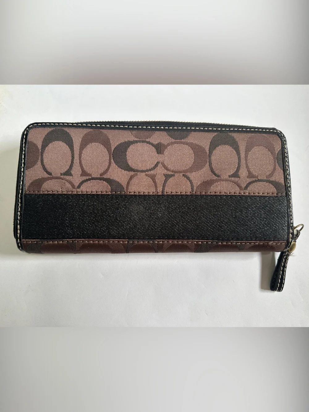 Coach Brown Signature Wallet Zip Around Black Stripe Zipper